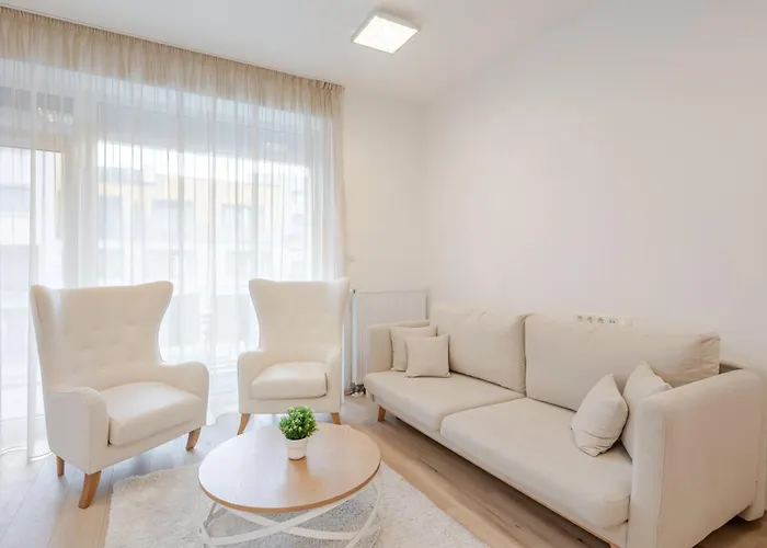 Апартаменты Balcony - - Large - Modern