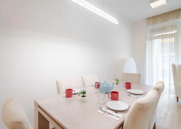 Balcony - - Large - Modern Appartement Budapest