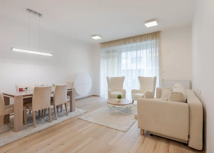 Balcony - - Large - Modern Appartement Boedapest